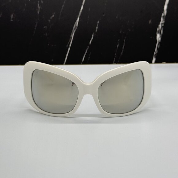 NEW CELINE CL40224I 25C, WOMEN CELINE WHITE OVERSIZED SUNGLASSES - Picture 3 of 9
